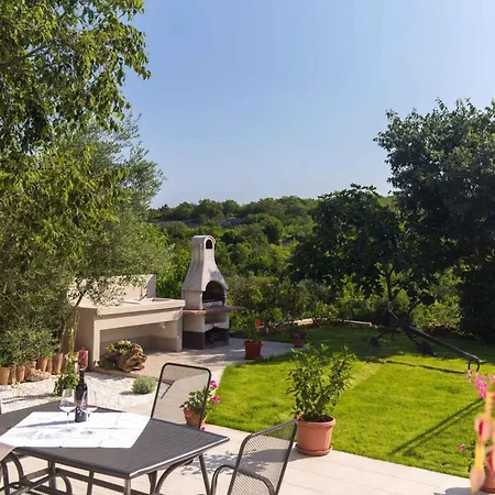 With Pool In Krk-insel Krk 43573 Veglia