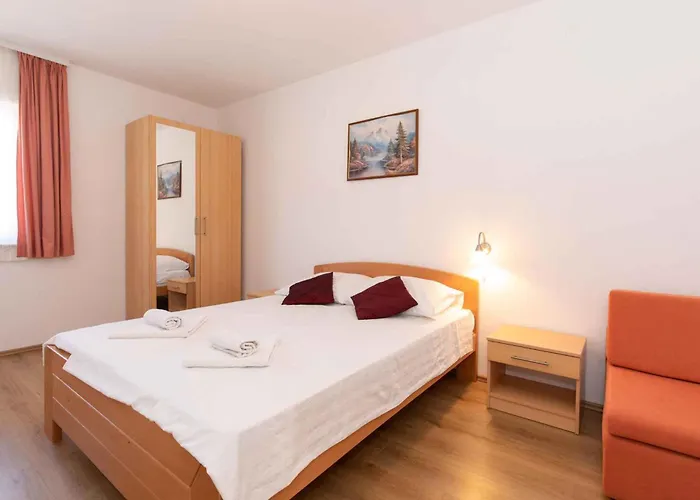 With Pool In Krk-insel Krk 43573 Apartamento *